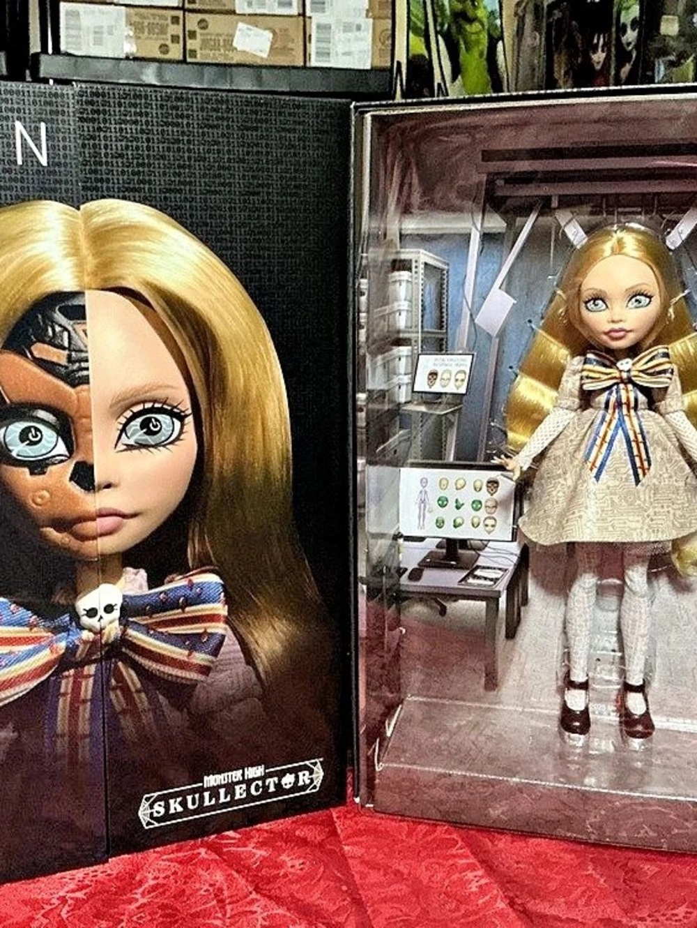 Monster High Megan Skulltimate Doll in White & Gold Like New
